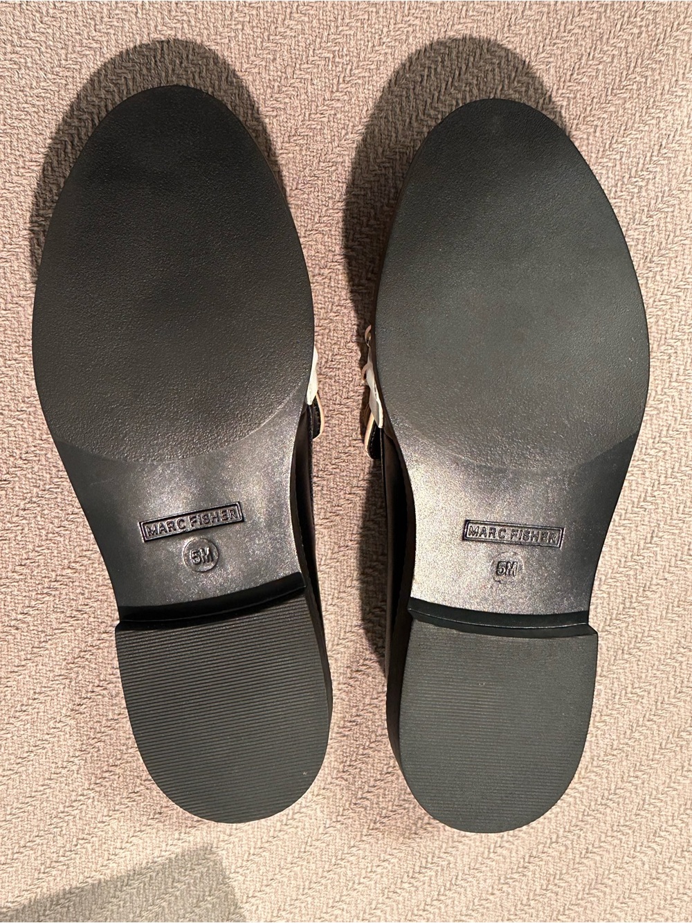 Marc Fisher Calisto Black & Beige Vamp Tassle Loafers with Gold Hardware NEW - Picture 4 of 7